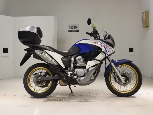 Honda TRANSALP700 лот № 0461 оценка 5  с аукциона в Японии
