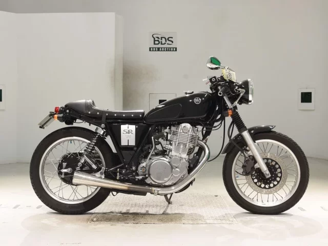 Yamaha SR400-5