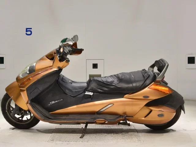 Suzuki GEMMA250