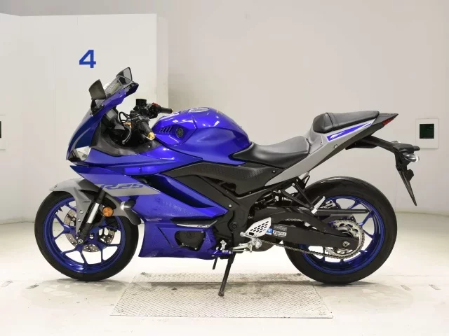 Yamaha YZF-R25A