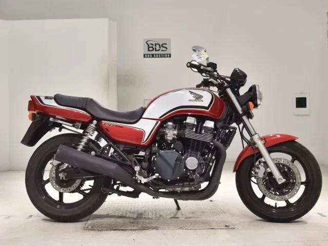 Honda CB750 лот № 7916 оценка 4  с аукциона в Японии