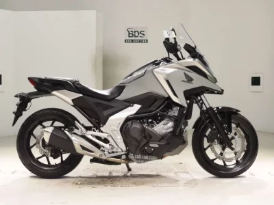 Honda NC750XD-3