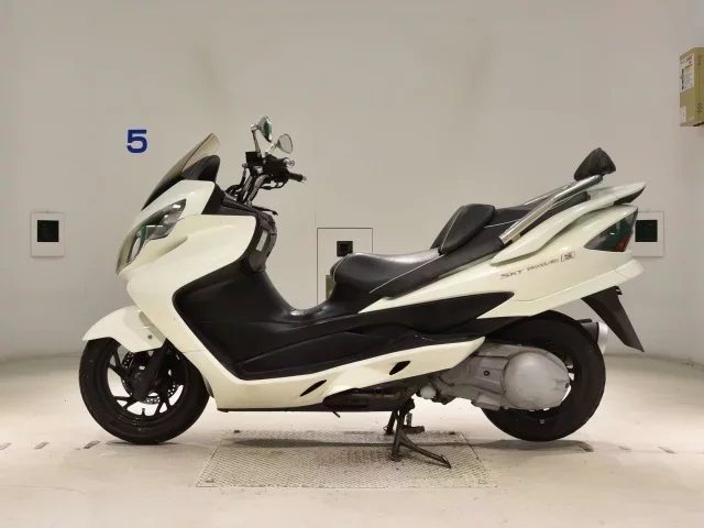Suzuki SKYWAVE 250S-3