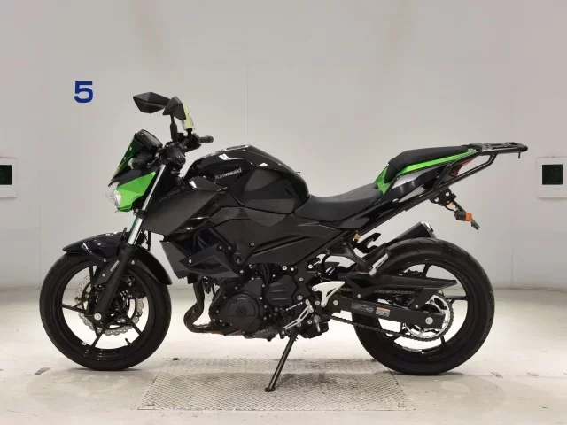 Kawasaki Z400-2