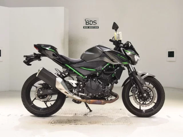 Kawasaki Z250-2 лот № 2858 оценка 5  с аукциона в Японии