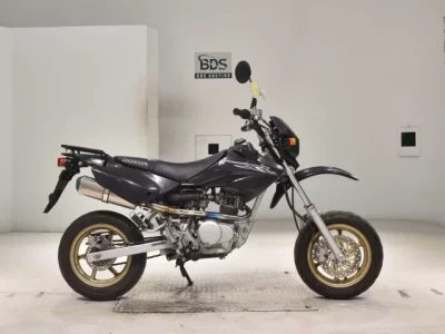 Honda XR100 MOTARD