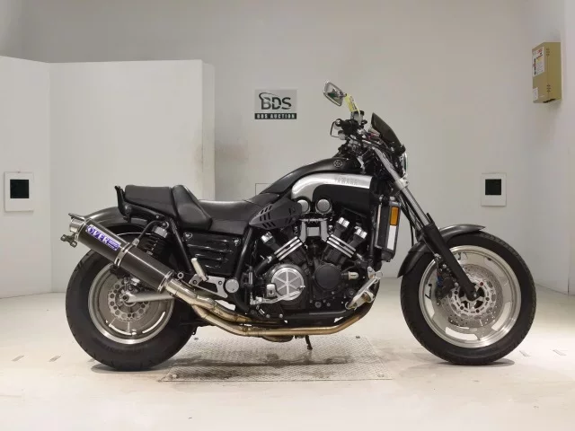 Yamaha V-MAX лот № 7632 оценка 4  с аукциона в Японии