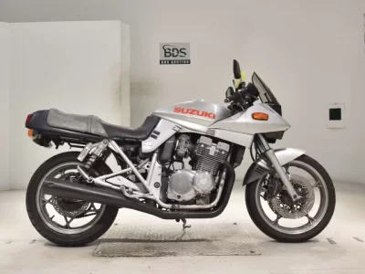 Suzuki GSX400S KATANA