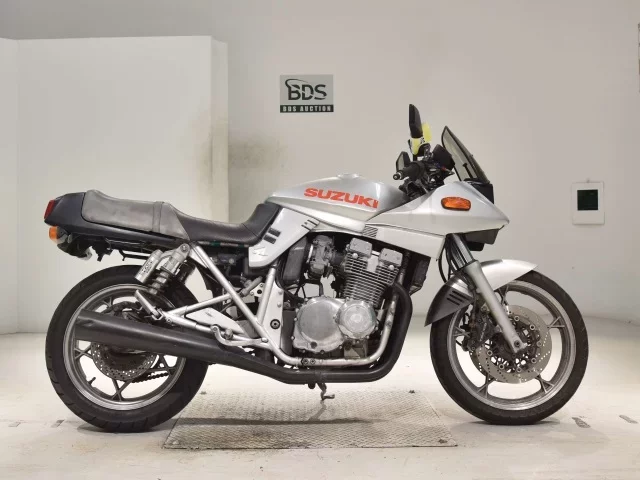 Suzuki GSX400S KATANA