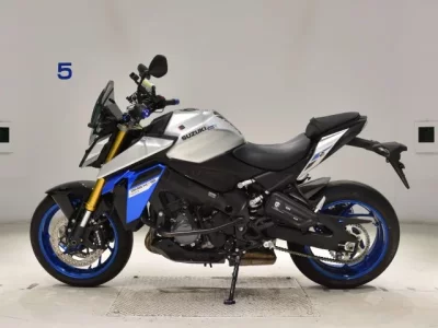 Suzuki GSX-S1000-2