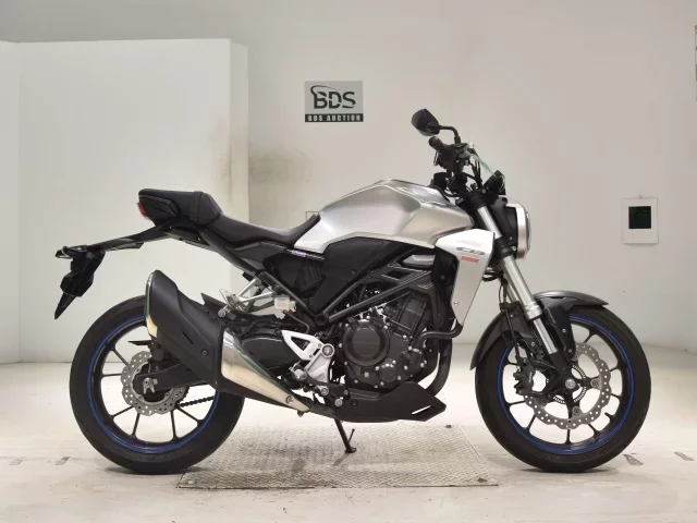 Honda CB250RA лот № 2962 оценка 5  с аукциона в Японии