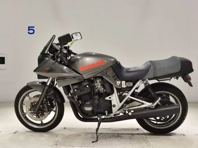 Suzuki GSX400S KATANA