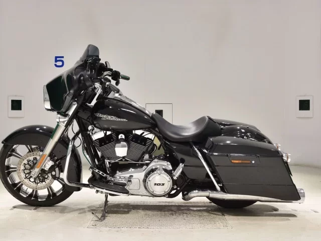 Harley-Davidson HARLEY FLHX1690