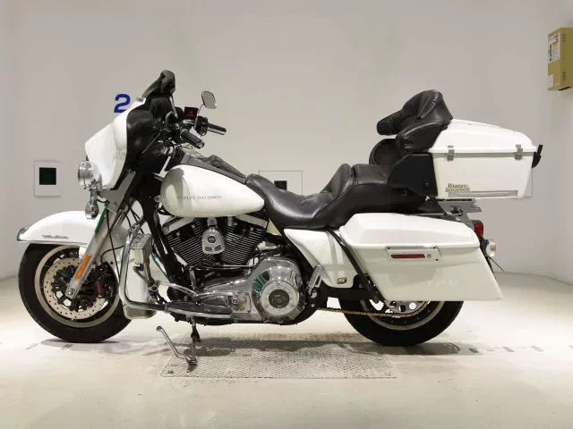 Harley-Davidson HARLEY FLHTCUI1340