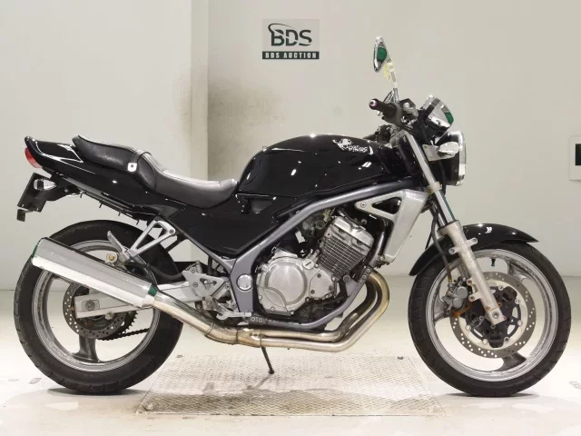 Kawasaki BALIUS250 лот № 5257 оценка 4  с аукциона в Японии