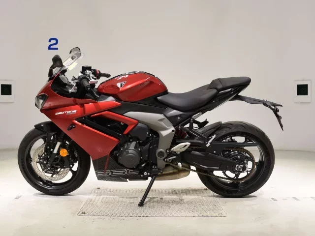 Triumph TRIUMPH DAYTONA 660