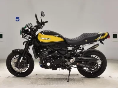 Kawasaki Z900RS лот № 0197 оценка 5  с аукциона в Японии 2