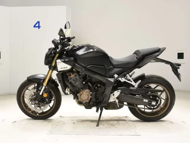 Honda CB650R-2