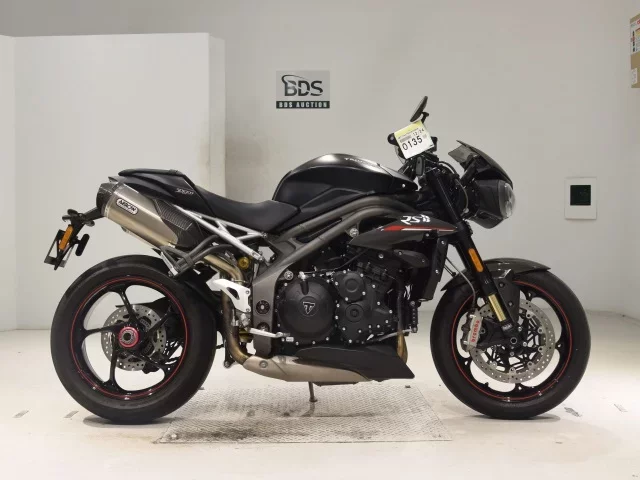 Triumph  SPEED TRIPLE RS лот № 0135 оценка 5  с аукциона в Японии
