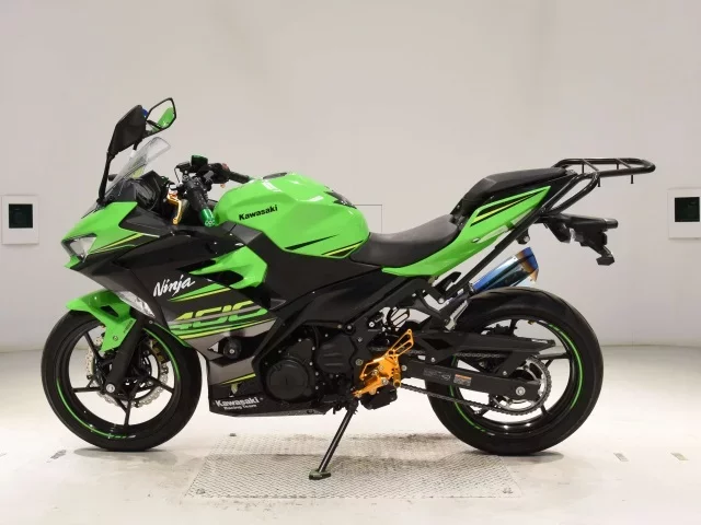 Kawasaki NINJA400-2