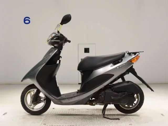Suzuki ADDRESS V50