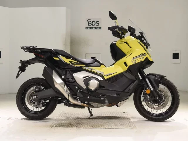 Honda X-ADV750-2
