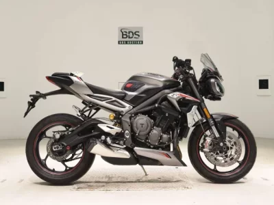 Triumph TRIUMPH STREET TRIPLE RS  с аукциона в Японии