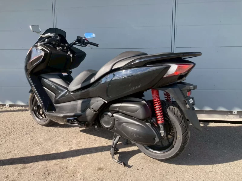 Honda FORZA