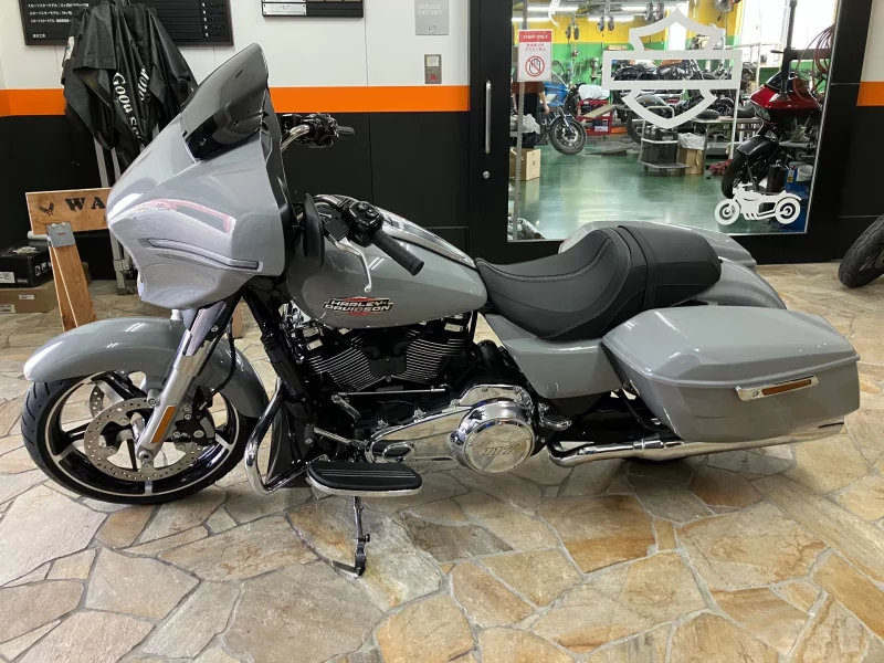 Harley-Davidson HARLEY FLHX1580
