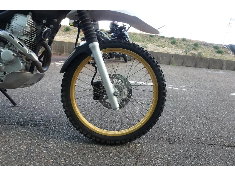 Yamaha SEROW 250