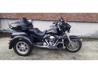 Harley-Davidson HARLEY FLHTCU