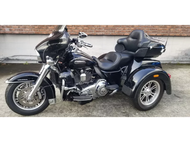 Harley-Davidson HARLEY FLHTCU