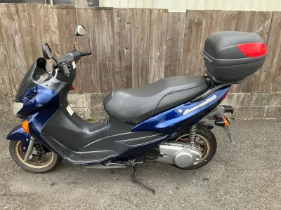 Suzuki AVENIS150