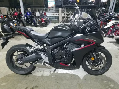 Honda CBR650R E-CLUTCH