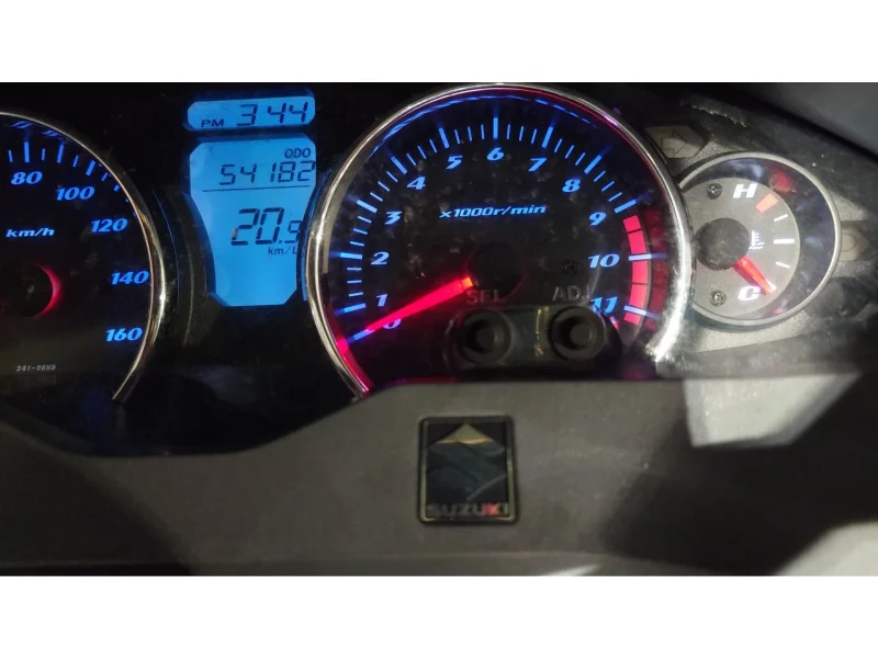 Suzuki SKYWAVE 250S-1