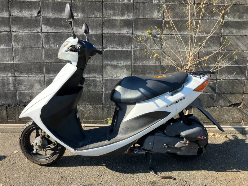 Suzuki ADDRESS V50
