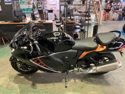 Suzuki Hayabusa лот № 04115 оценка 4  с аукциона в Японии 2