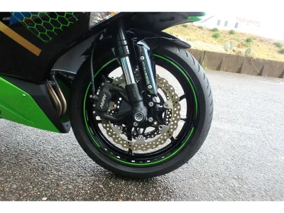 Kawasaki NINJA ZX-6R лот № 04186 оценка 5  с аукциона в Японии 2