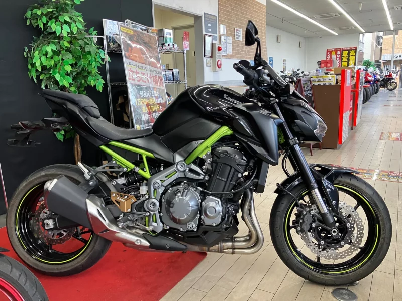 Kawasaki Z900 лот № 00170 оценка 4  с аукциона в Японии