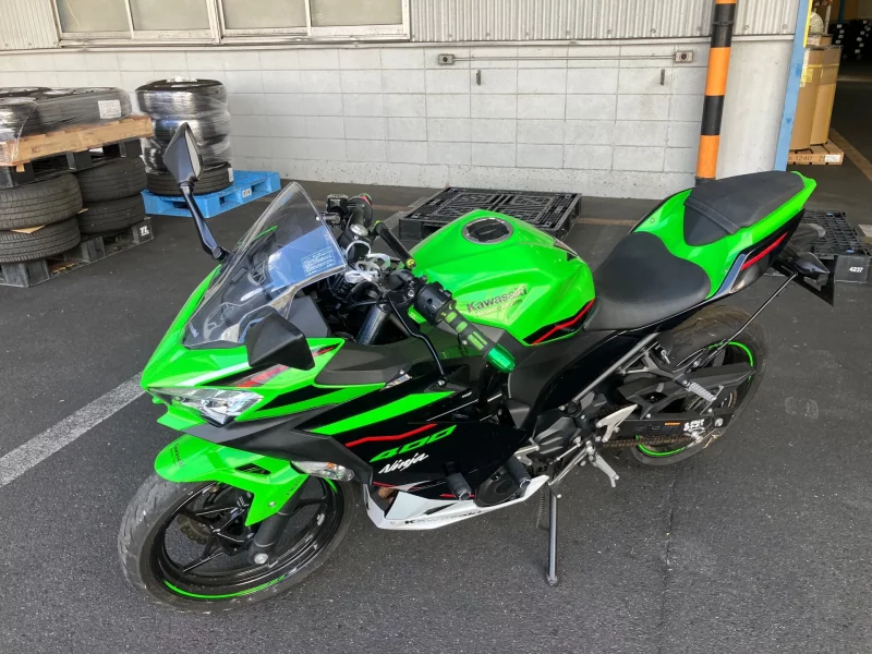 Kawasaki Ninja 400 KRT ED