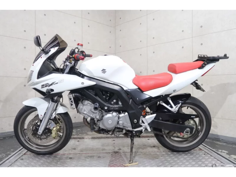 Suzuki SV650S