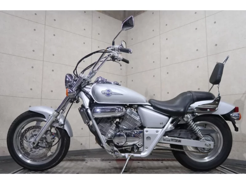 Honda V-TWIN MAGNA