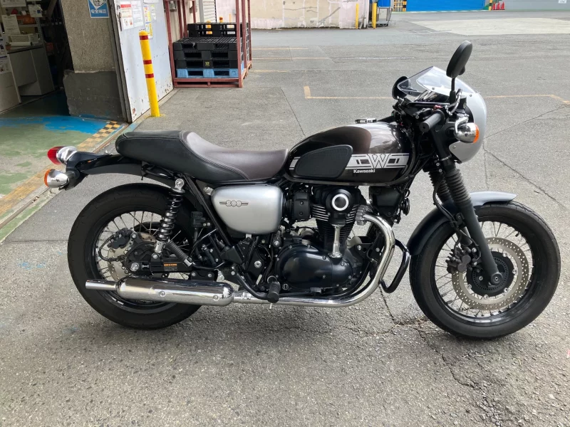 Kawasaki W800 CAFE лот № 04420 оценка 4  с аукциона в Японии