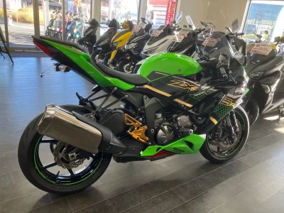 Kawasaki NINJA ZX-6R лот № 04425 оценка 5  с аукциона в Японии 2