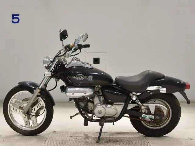 Honda MAGNA 50