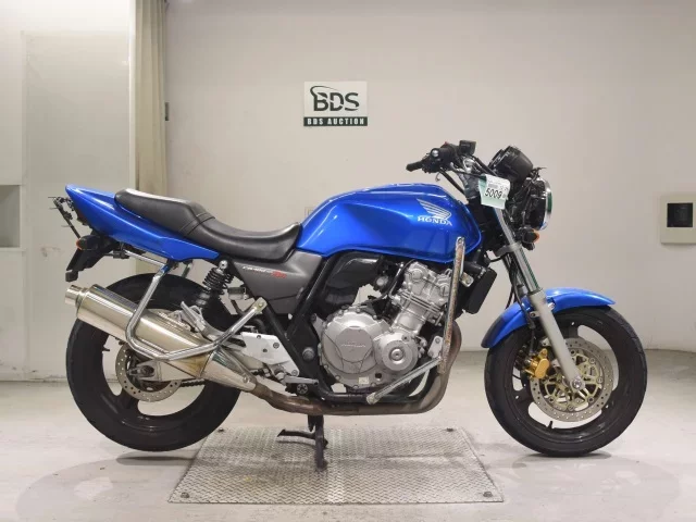Honda CB400SFV-1 лот № 5009 оценка 4  с аукциона в Японии