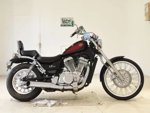 Suzuki INTRUDER 400