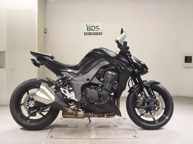 Kawasaki Z1000-5A лот № 7616 оценка 5  с аукциона в Японии