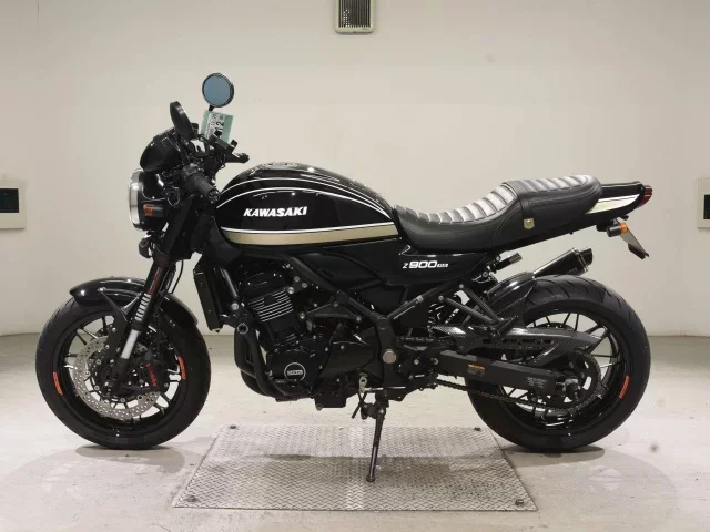 Kawasaki Z900RSKAFE