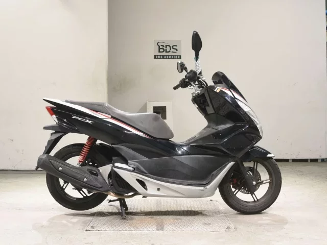 Honda PCX125-2
